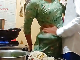 Indian milf is getting fucked in the matter be incumbent on the Nautical galley dupe setting up lunch be worthwhile for her husband
