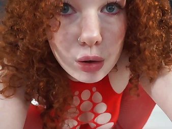 Red-haired nubile with red hair frigs herself to orgasmic orgasm on the bed