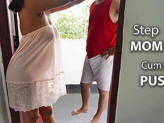 Step-mother and son-in-law obtain down and sloppy just about each other around Morning Internal cumshot madness