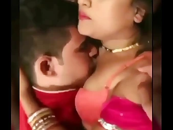 Bhabhi's enormous asshooked up with a warm boy be expeditious for some gonzo joy