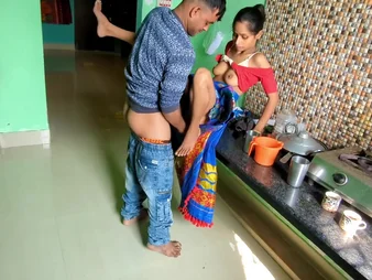 Kitchan's fresh homemade Desi Aunty gets their way arse pounded unconnected with fresh Indian cookie