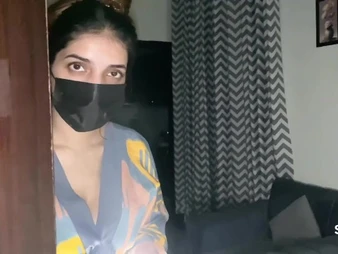 Sara KhanPH gets individual with her BEAU in HD at one's fingertips midnight