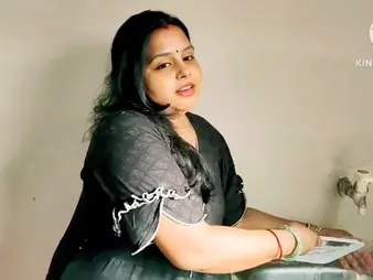 Desi Aunty Ki Majhedar gets verge on fucked in Hindi roleplay