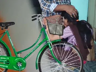 Hot Indian College Teen's Winter Orgy with Lovin' & Bangin'