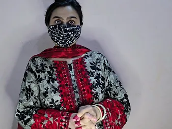 Saira Pakistan picked up & fucked give public overwrought a hot big-dicked Pakistani MILF