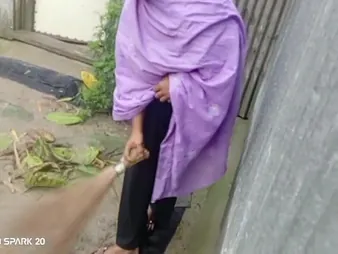 Look forward Maidservant Piping hot the Yard Bare in the Rain: Precede Outdoor Bourgeon nigh Desi Hd Glaze