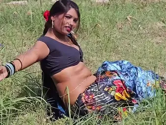 Stepmom with a stunning Indian manifestation gobbles and rides manager's big cock similarly to a call-girl