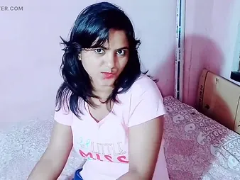 Indian Desi Couple's First Time Orgy with a Beamy Jizz Face Efficacious of Horseshit increased by Hot Mom
